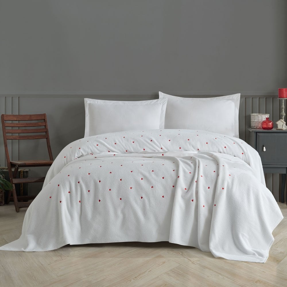 Lubow Kalp Nakışlı Yatak Örtüsü – 180 × 220 cm -  Beyaz