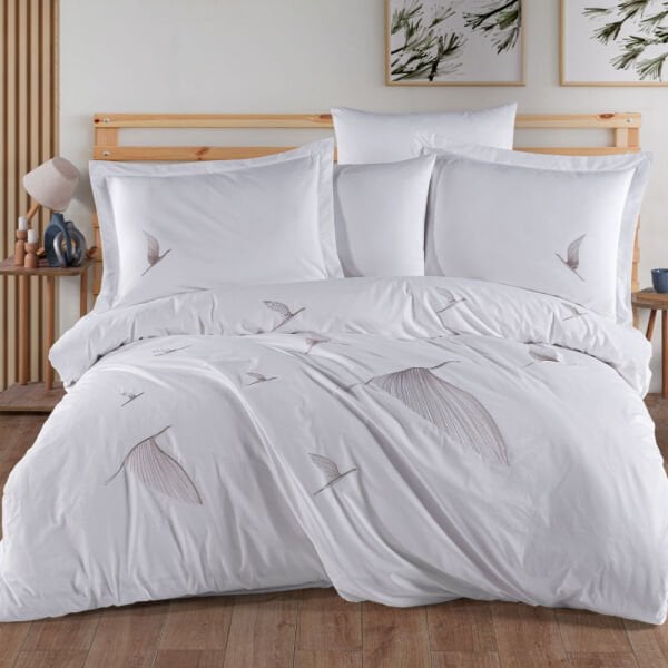 Premium Ashley Beyaz - Poplin Çift Kişilik Nakışlı Nevresim Takımı