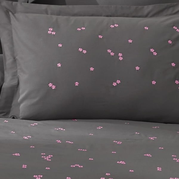 Premium Spring Gri - Poplin Çift Kişilik Nakışlı Nevresim Takımı